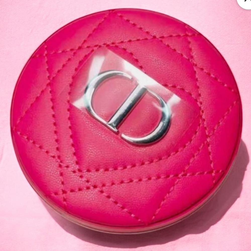 NEW GWP/VIP DIOR BEAUTY HOT PINK POCKET MIRROR.